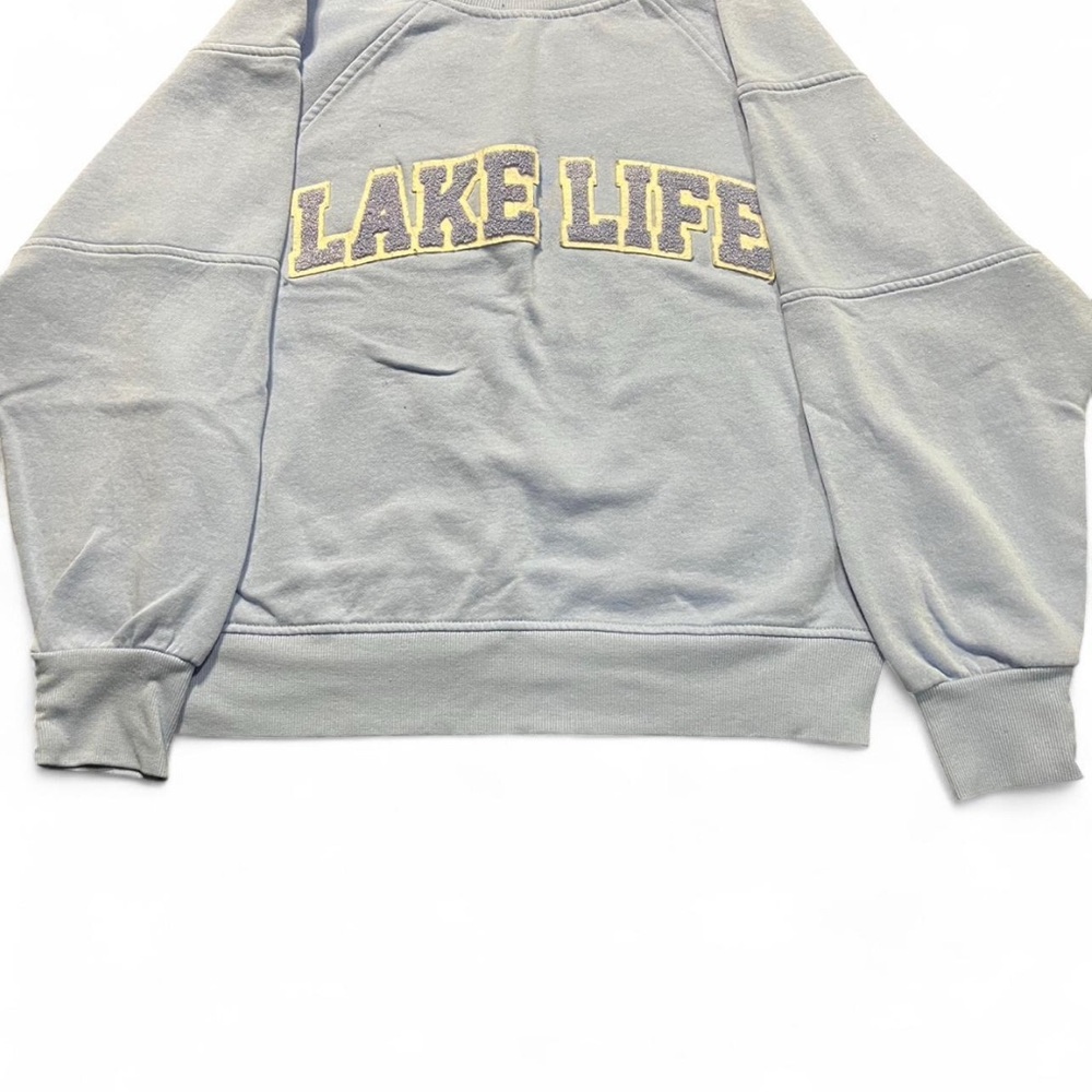 Maurices Lake Life Light Gray Women’s Crewneck Sweatshirt Sweater